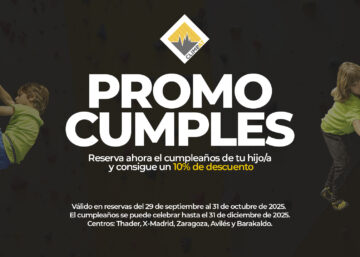 Niños escalando en un muro de escalada con texto promocional sobre cumpleaños.