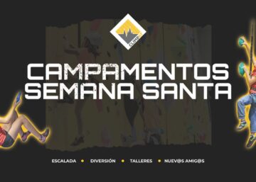 Niños y niñas escalando en los campamentos de Semana Santa de Climbat, una actividad infantil de escalada, juegos y talleres.