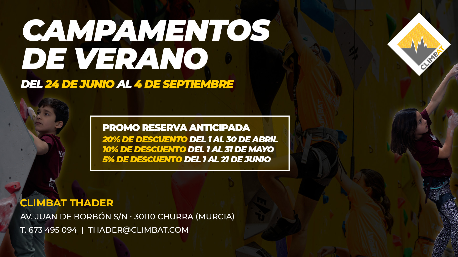 Niños y niñas escalando en los Campamentos de Verano de Climbat Kids Thader en Murcia