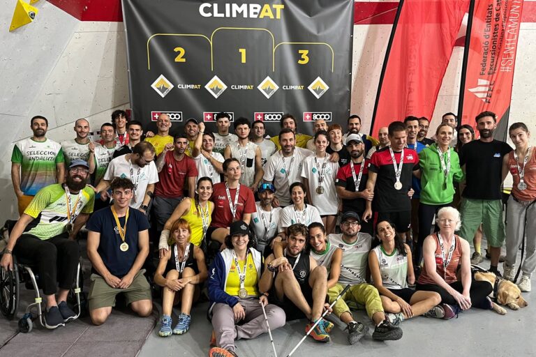 Participantes de la Copa de España y el Campionat de Catalunya de Paraescalada 2026 en Climbat La Foixarda.
