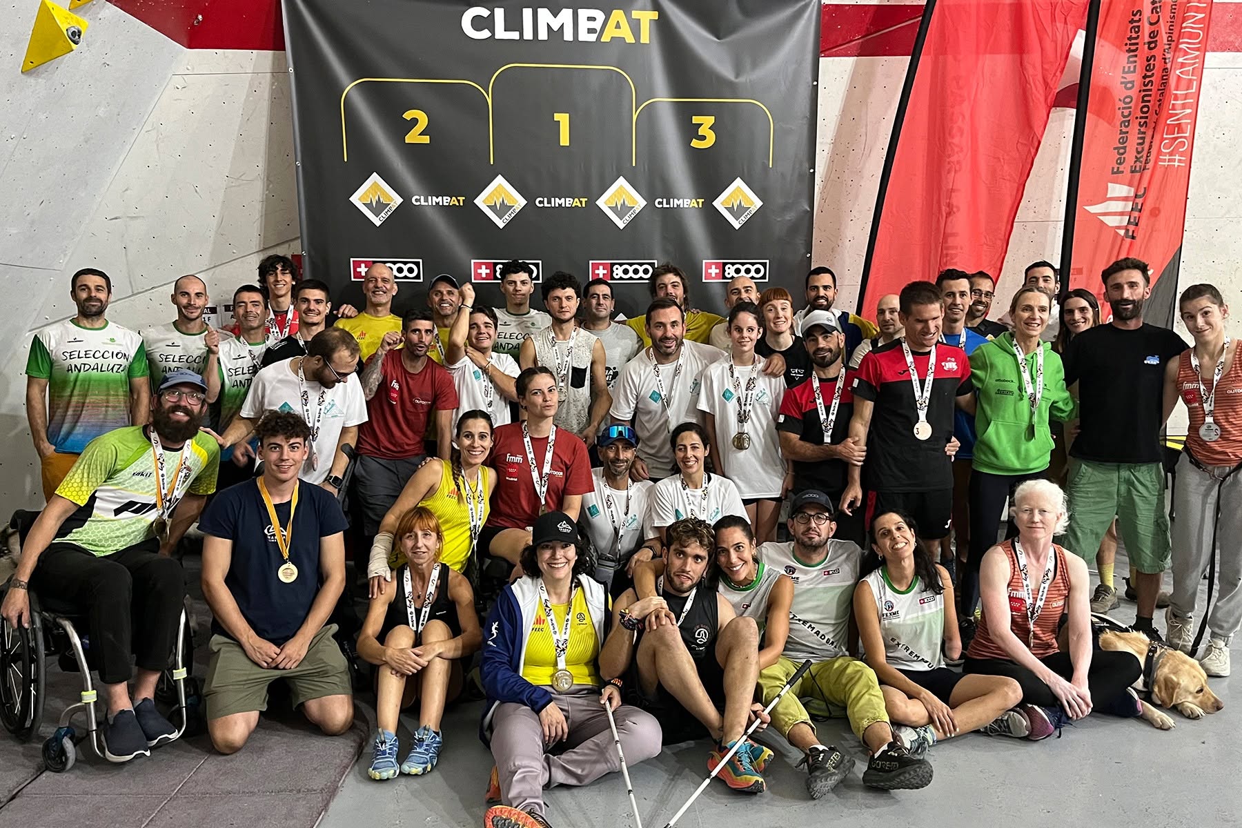 Participantes de la Copa de España y el Campionat de Catalunya de Paraescalada 2026 en Climbat La Foixarda.